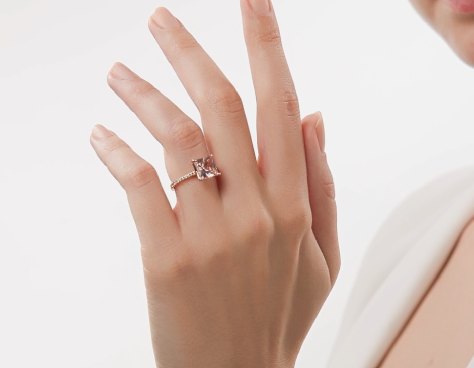 Bague en argent ornée d'alpanites et de zirconiums cubiques — 2