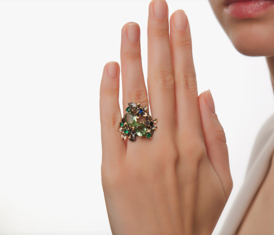 Bague en argent ornée de spinelles et de zirconiums cubiques — 2