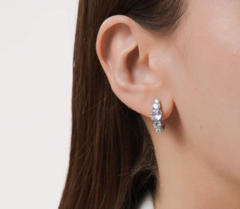 Boucles en argent avec zircon cubique — 4