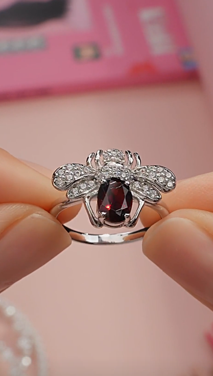 Bague grenat — 2