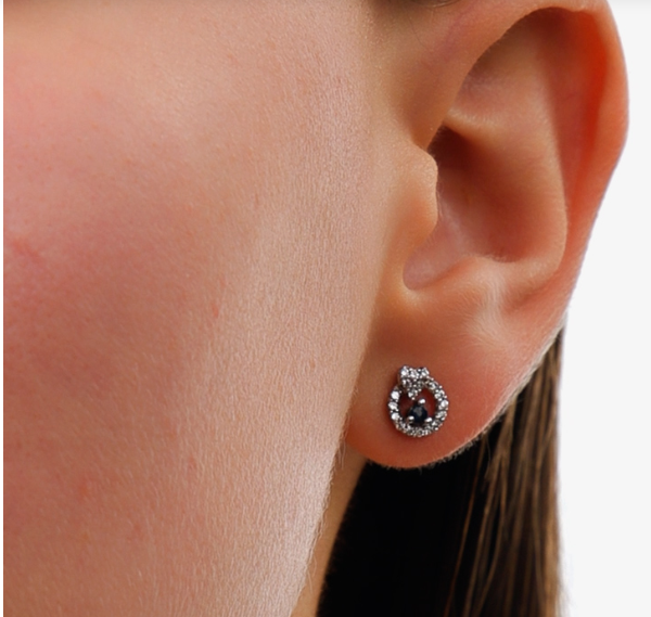 Boucles d'oreilles en argent ornées de saphirs naturels et d'oxydes de zirconium — 3