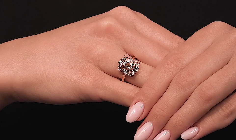 Bague en argent ornée de morganites naturelles et de zirconiums cubiques — 2