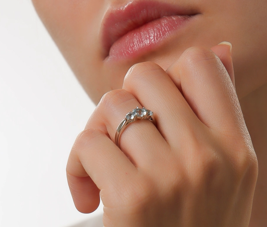 Bague en argent ornée de topazes naturelles — 4