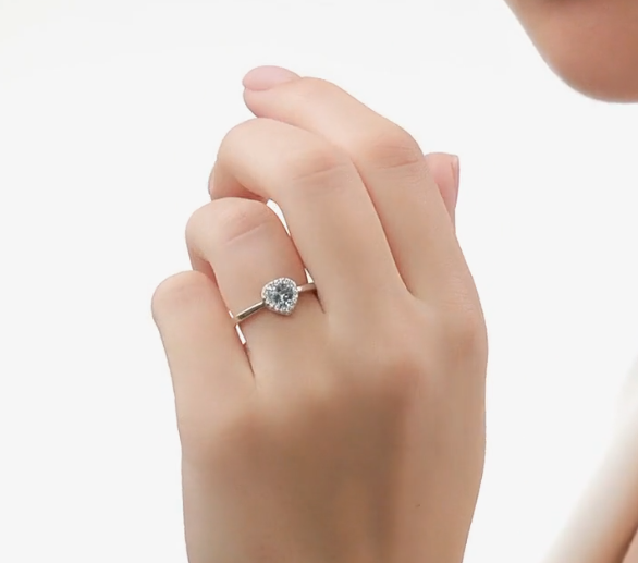 Bague femme elegante