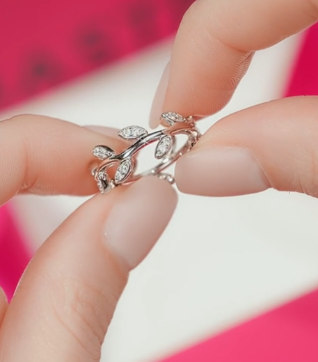Bague en argent avec zircon cubique feuille — 4