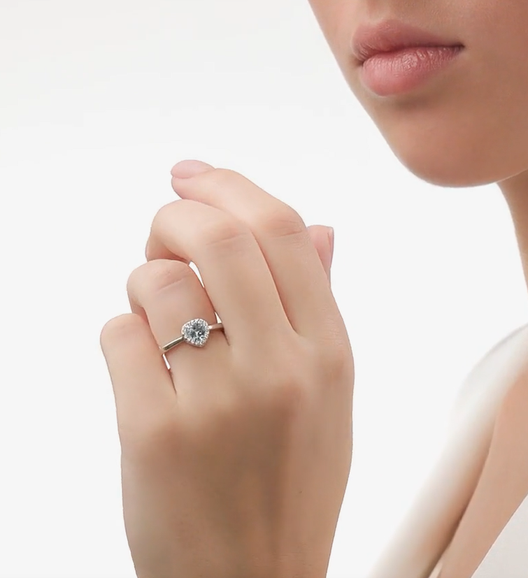 Bague en argent ornée de topazes naturelles et de zirconiums cubiques — 2