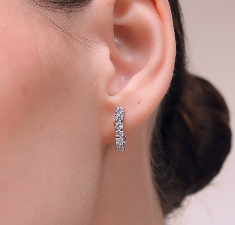 Boucles d'oreilles en argent avec zircon cubique brillonte — 3