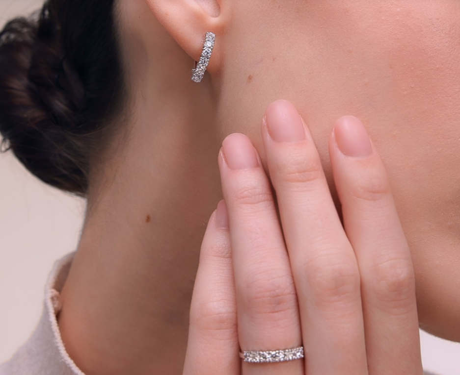 Boucles d'oreilles en argent avec zircon cubique brillonte — 4