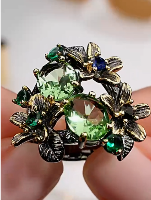Bague en argent ornée de spinelles et de zirconiums cubiques — 4