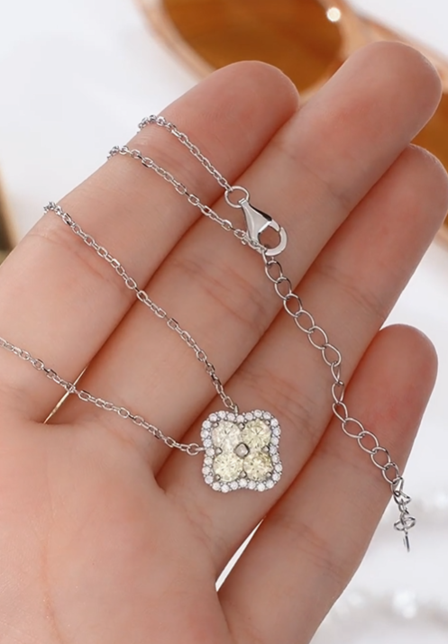 Collier en argent avec zircon cubique — 3